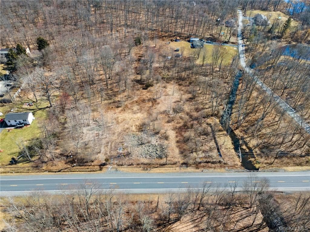1136 Route 32, Plattekill