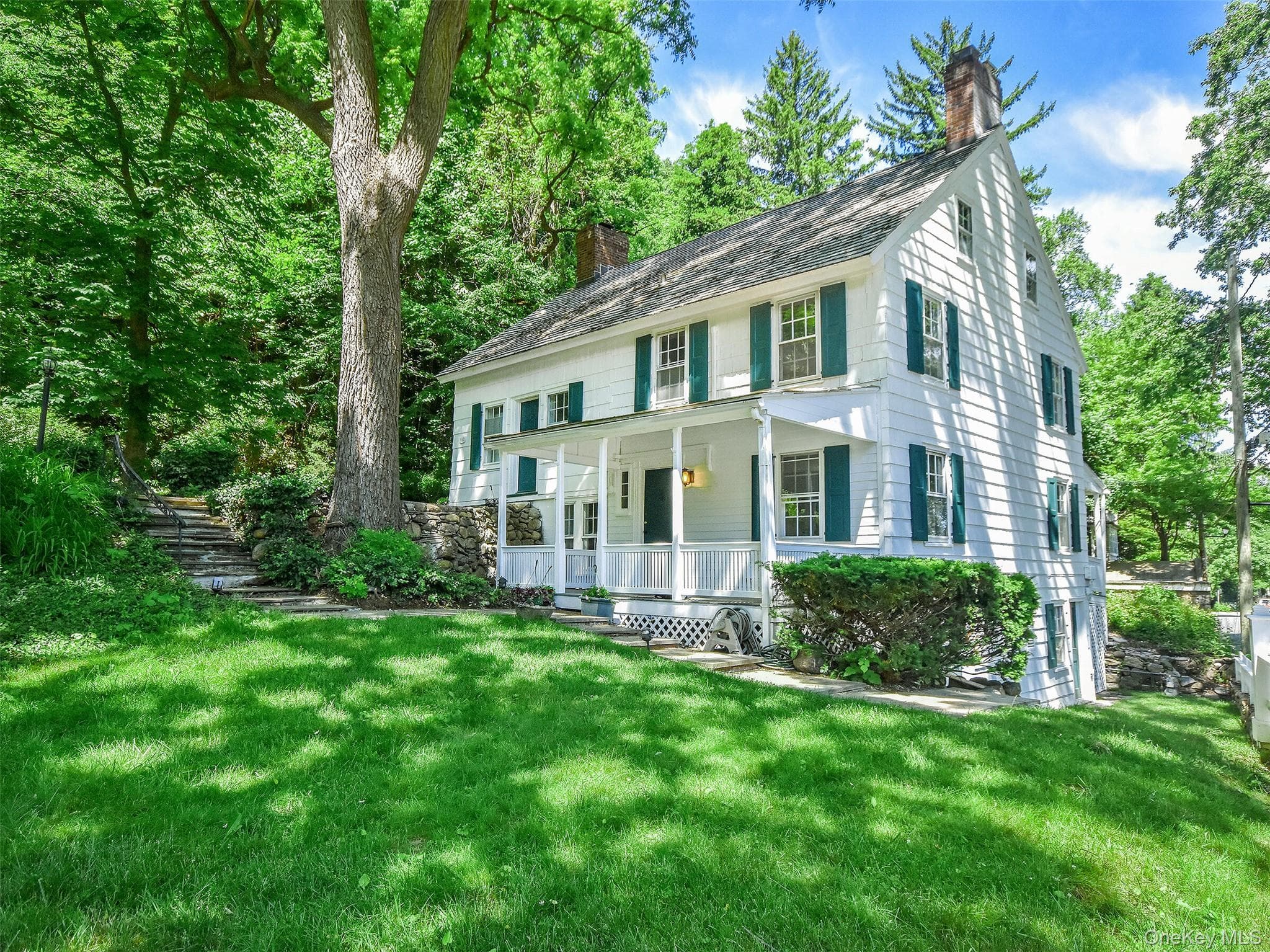 150 Main Street, Roslyn