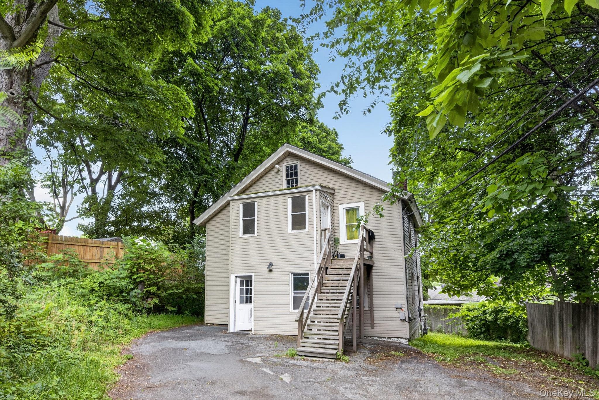 13 Saint Lukes Place, Beacon