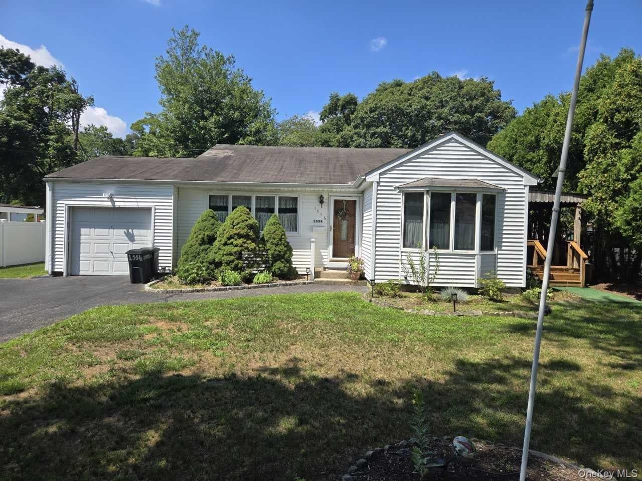 1556 N Gardiner Drive, Bay Shore