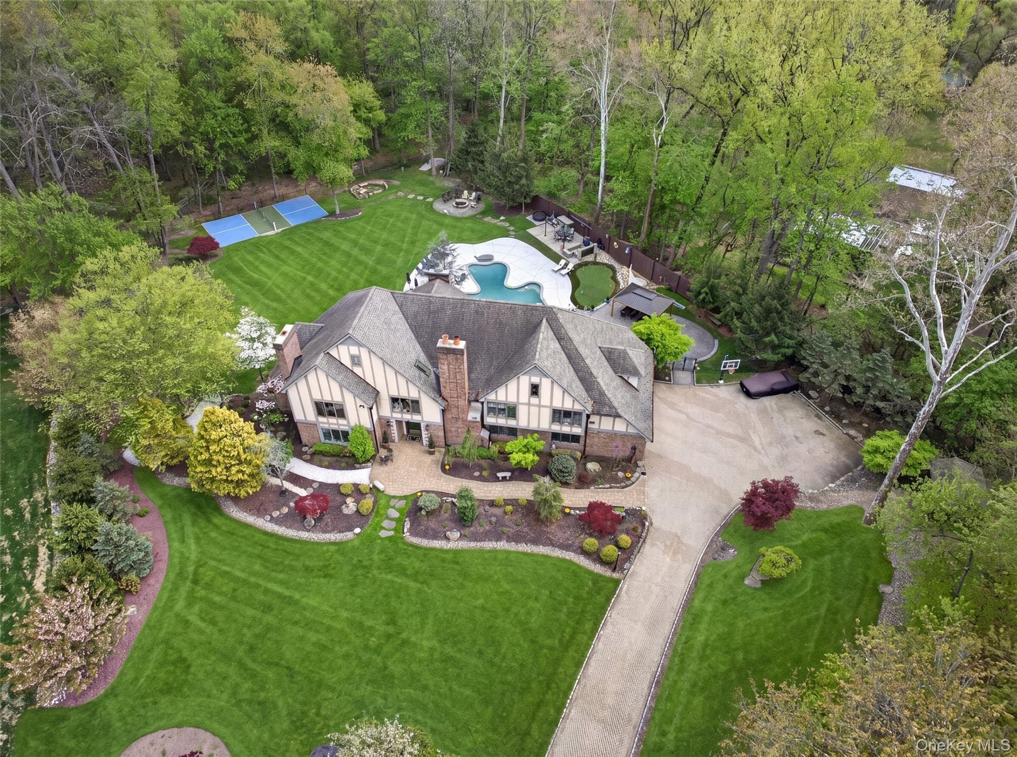 4 Abbey Road, Orangeburg