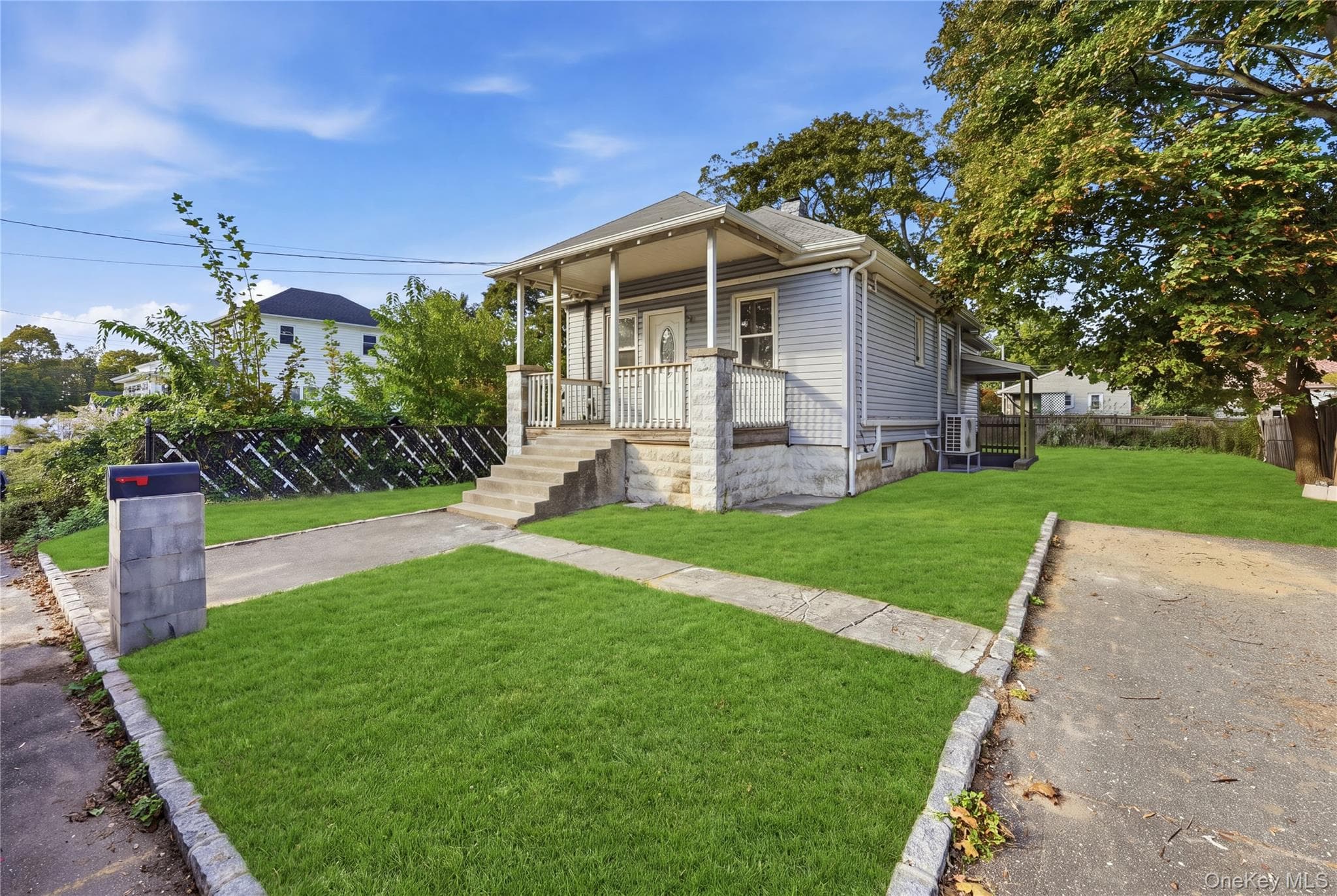 137 43rd Street, Copiague