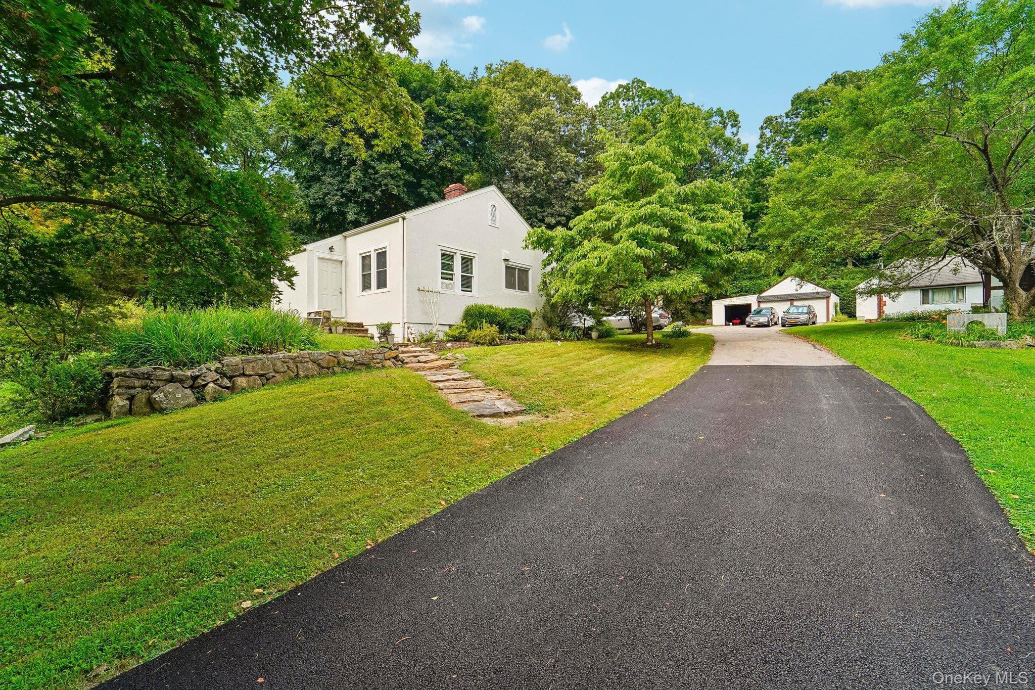77 Baron De Hirsch Road, Crompond