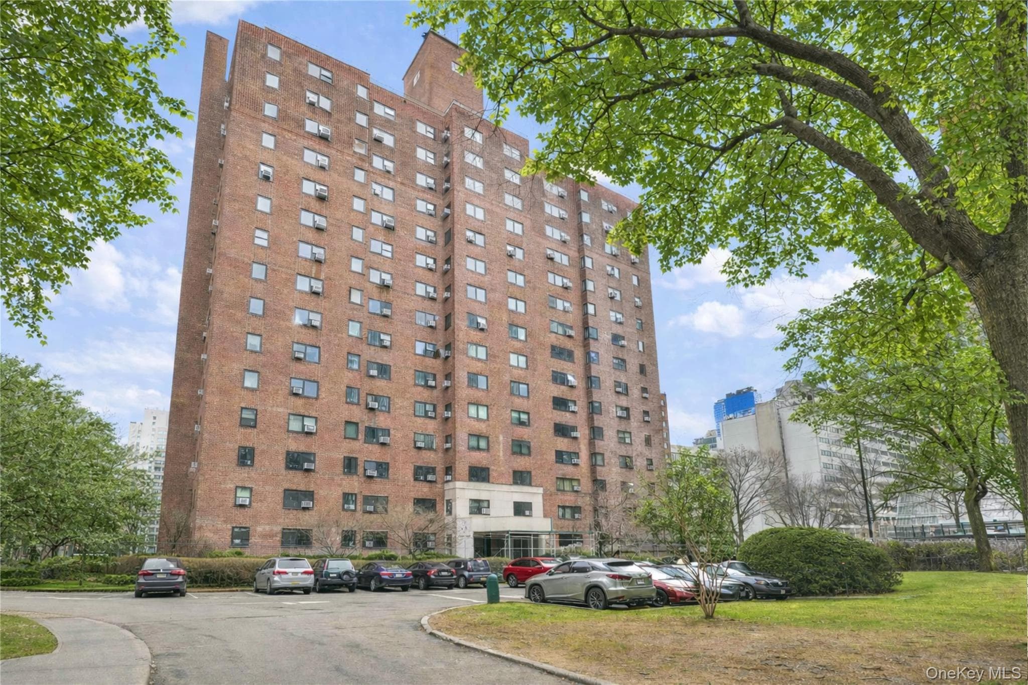 225 Adams Street Unit: H-1, Brooklyn