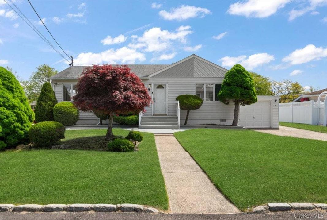 9 Marlin Road, East Quogue