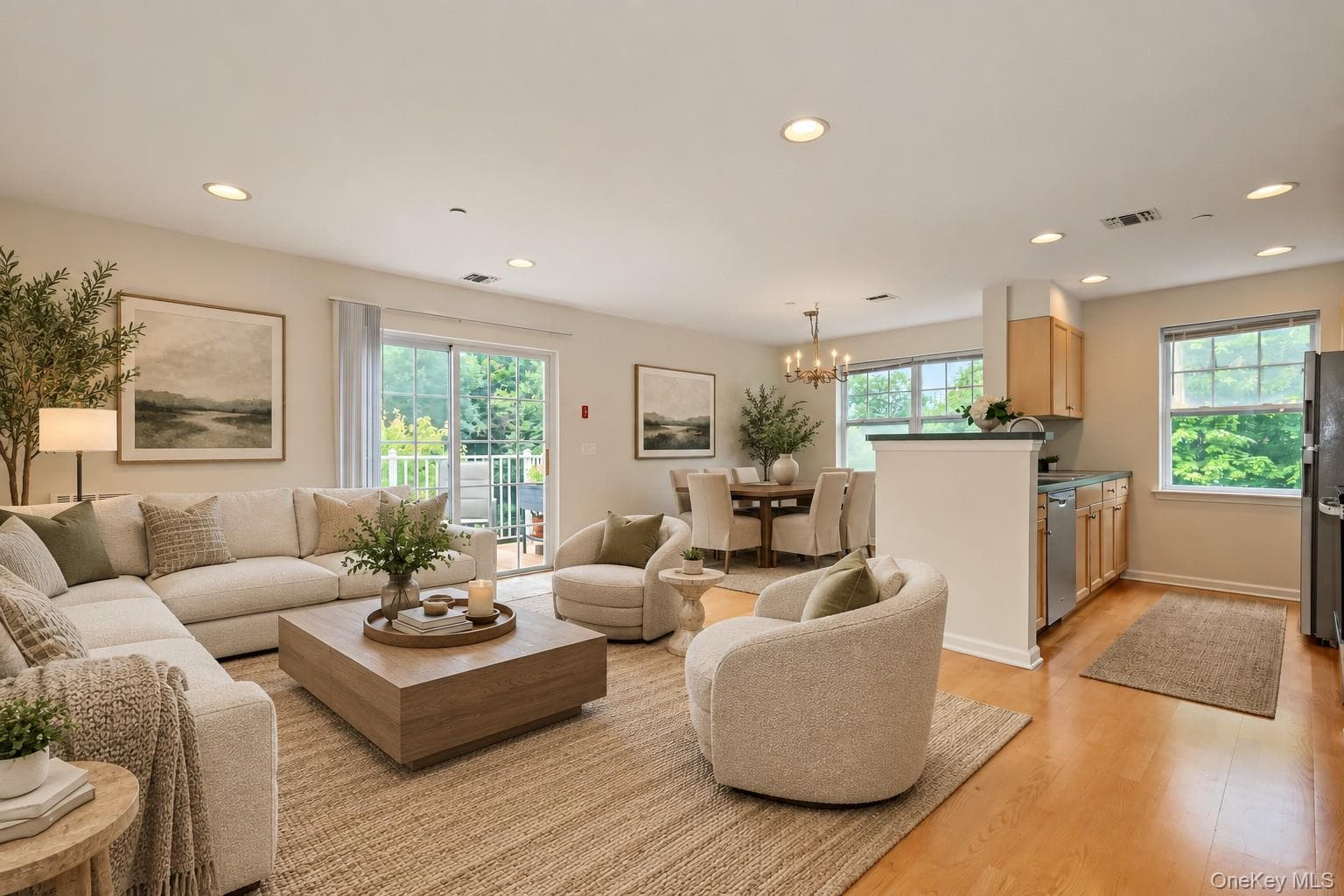 100 Woodcrest Lane Unit: 124, Mount Kisco
