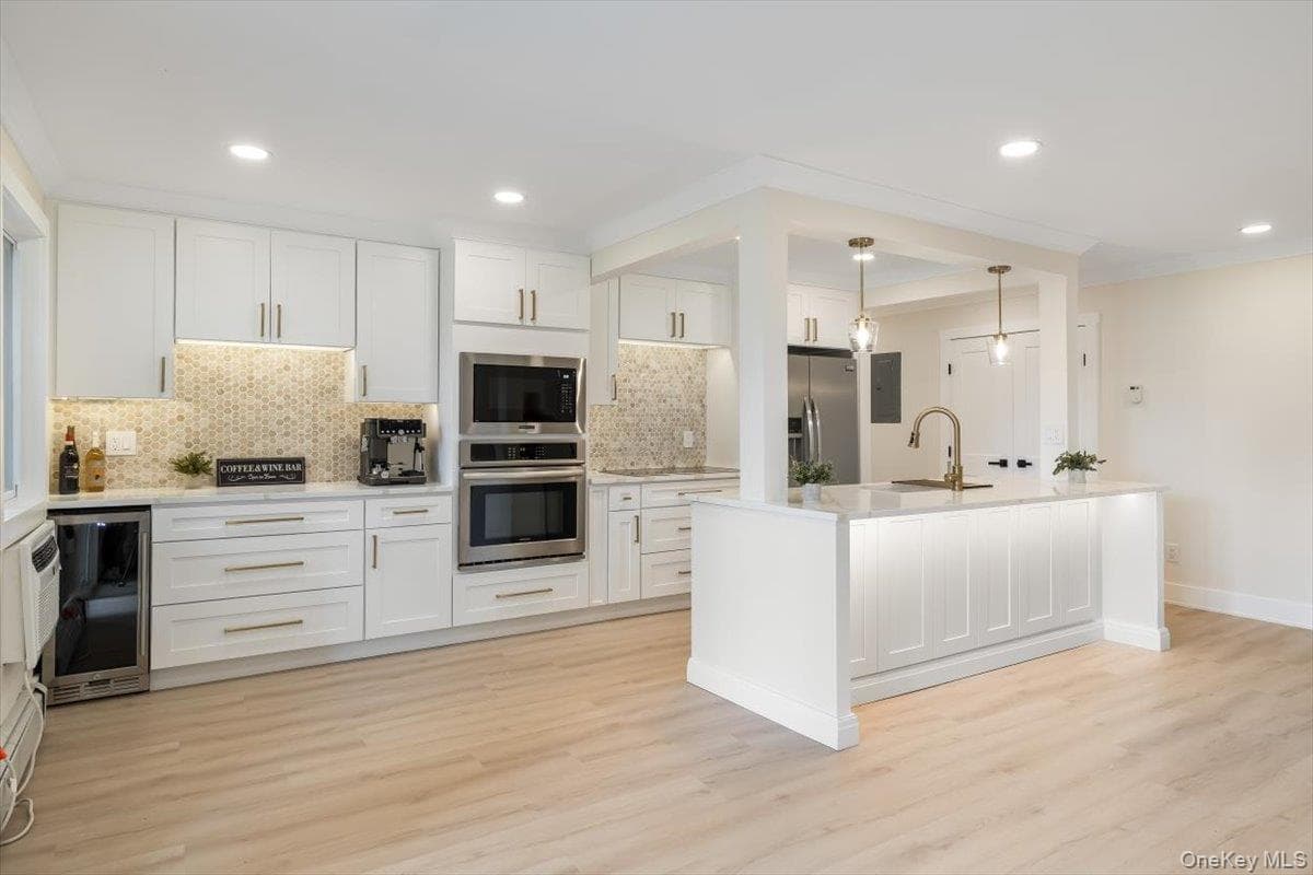 263 River Avenue Unit: 19, Patchogue