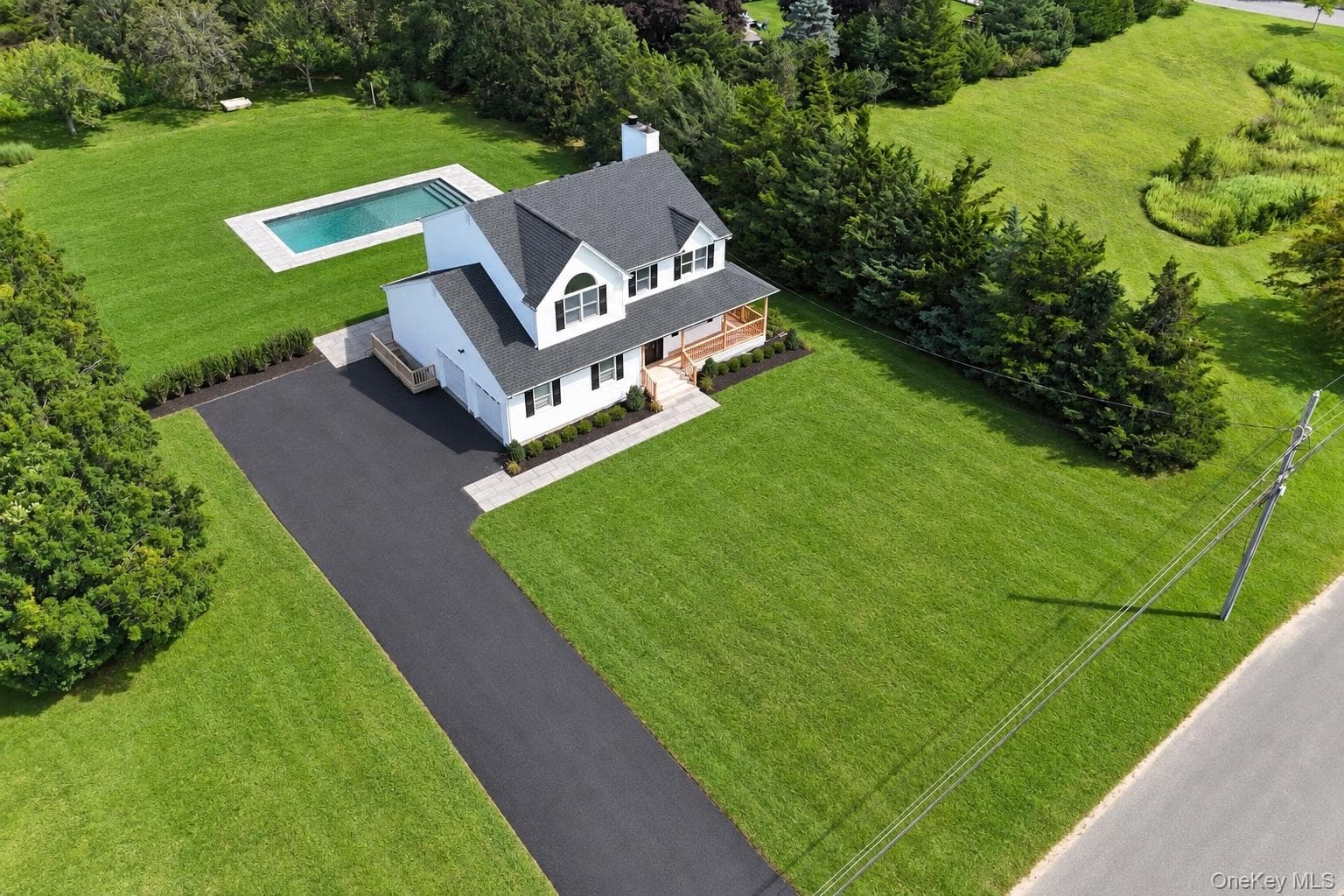 5750 Aldrich Lane, Mattituck