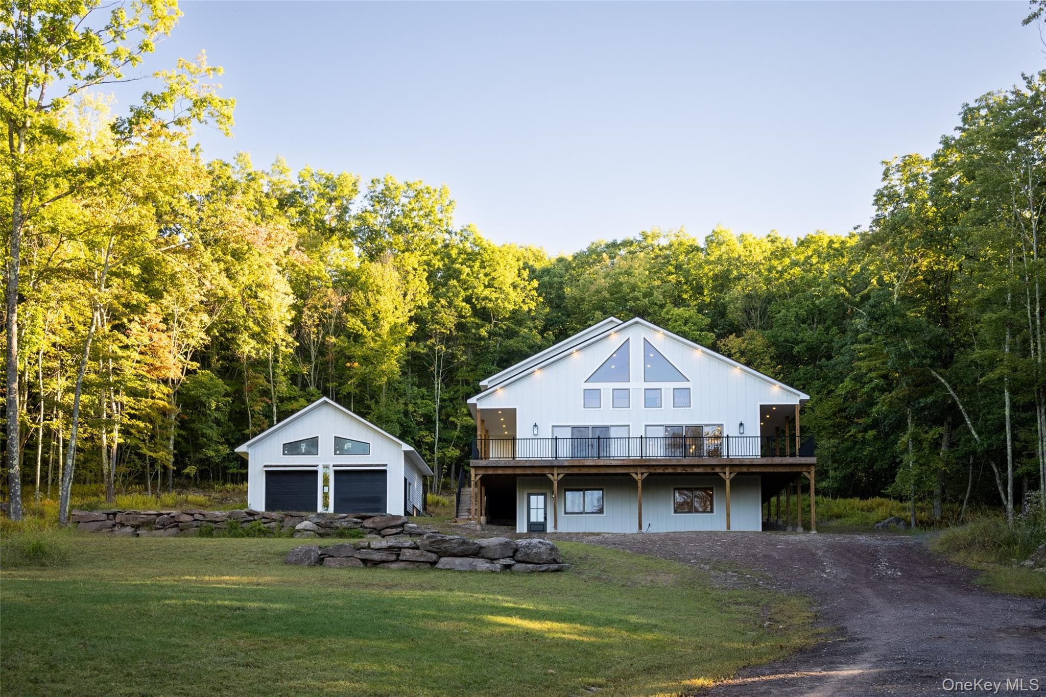 91 Lenni Lenape Road, Narrowsburg
