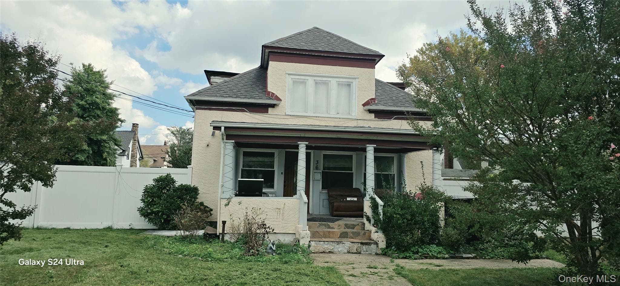 36 W Woodbine Drive, Freeport