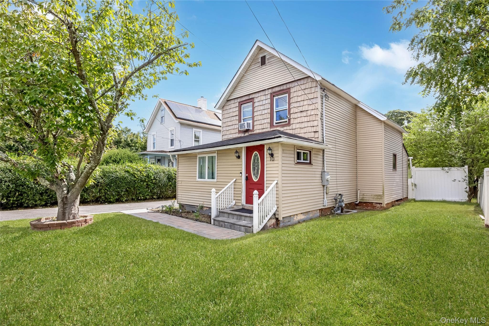 10 Brightside Avenue, Central Islip