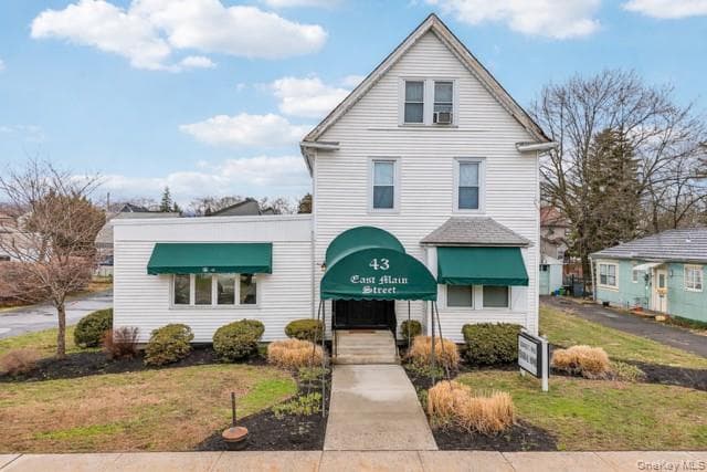 43 E Main Street, Stony Point
