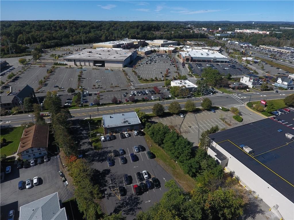 78 S Middletown Road, Nanuet