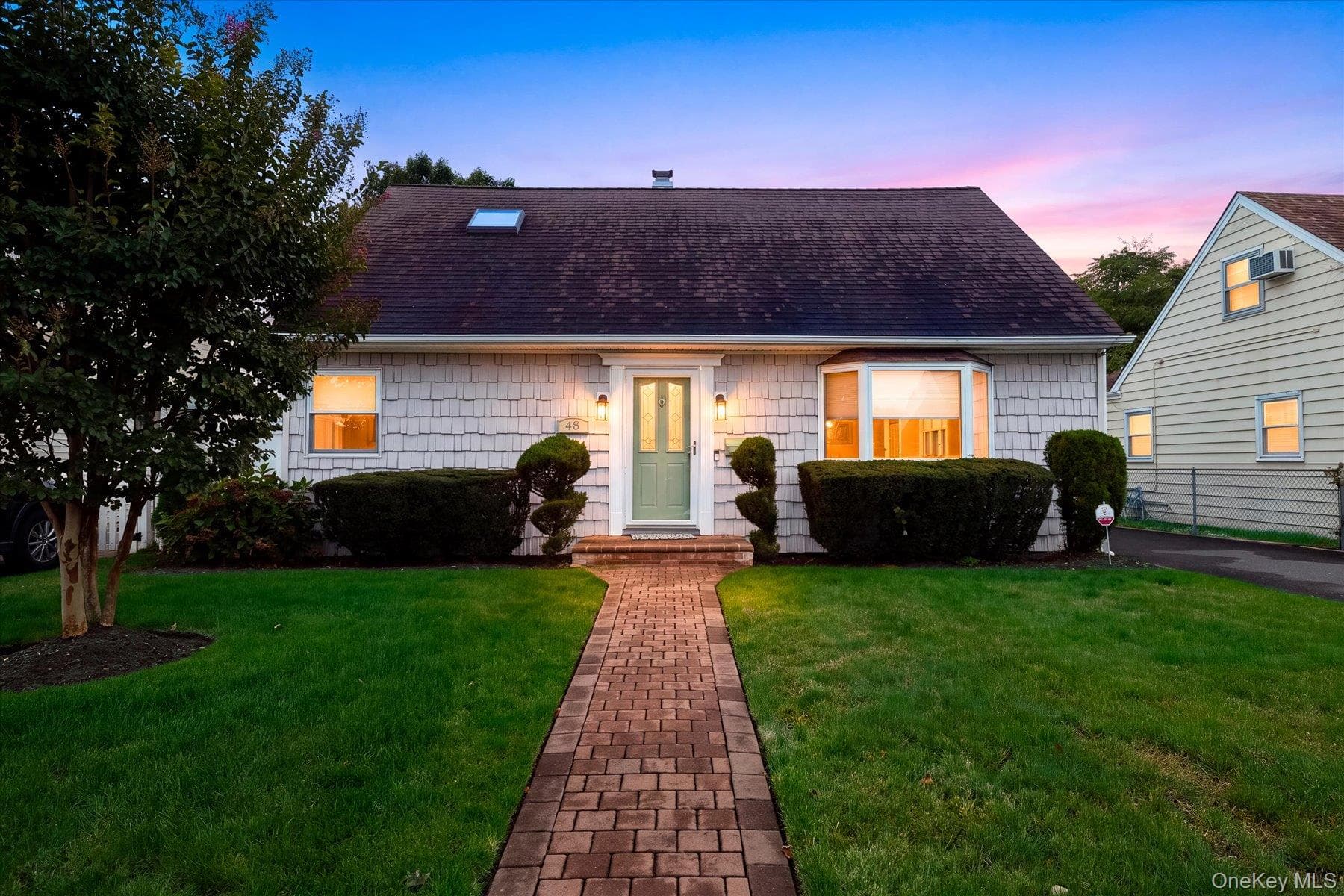 48 Teneyck Avenue, Valley Stream