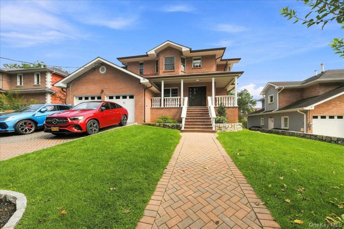 65 Wildway Way, Bronxville