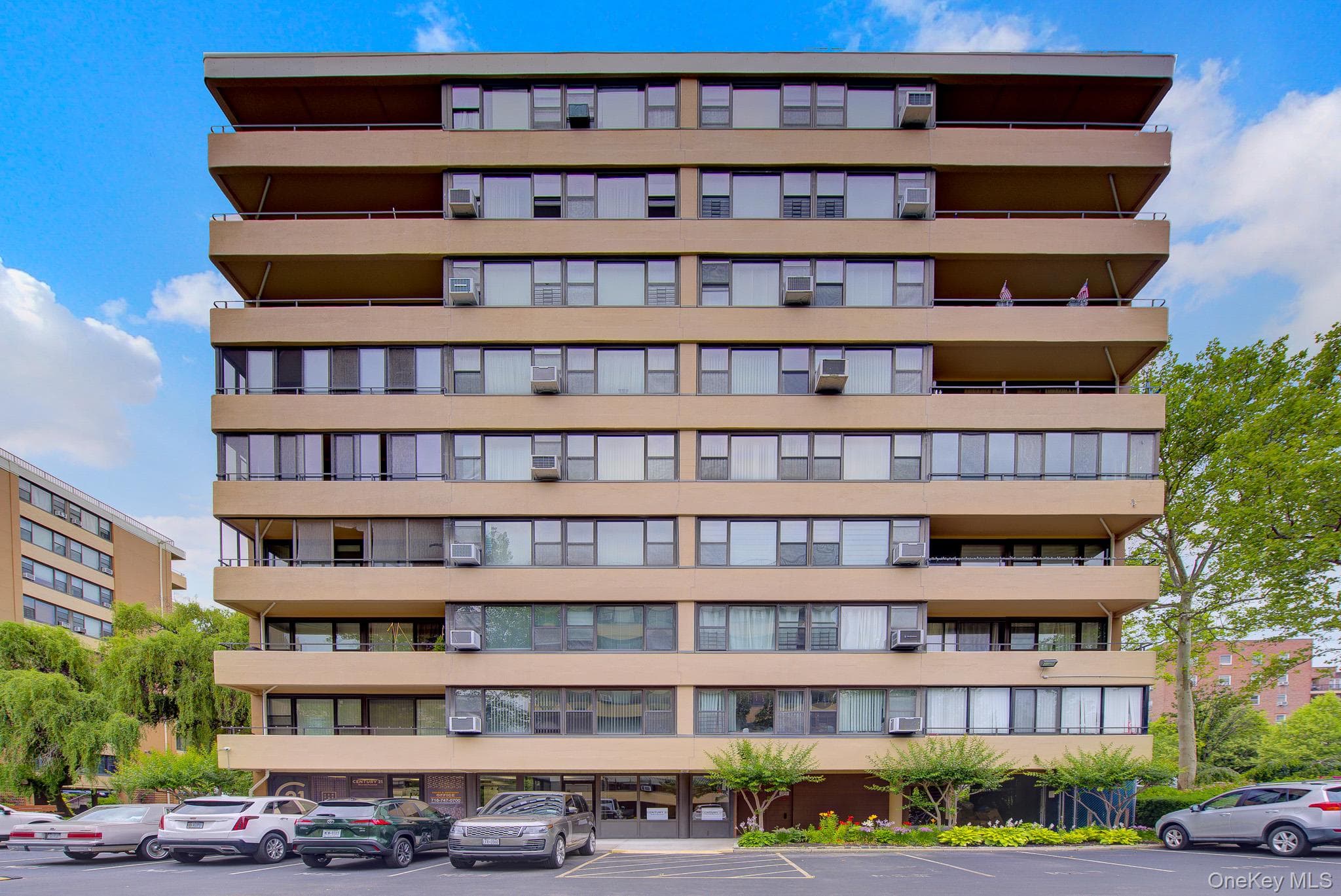 166-10 Powells Cove Boulevard Unit: 2C, Whitestone