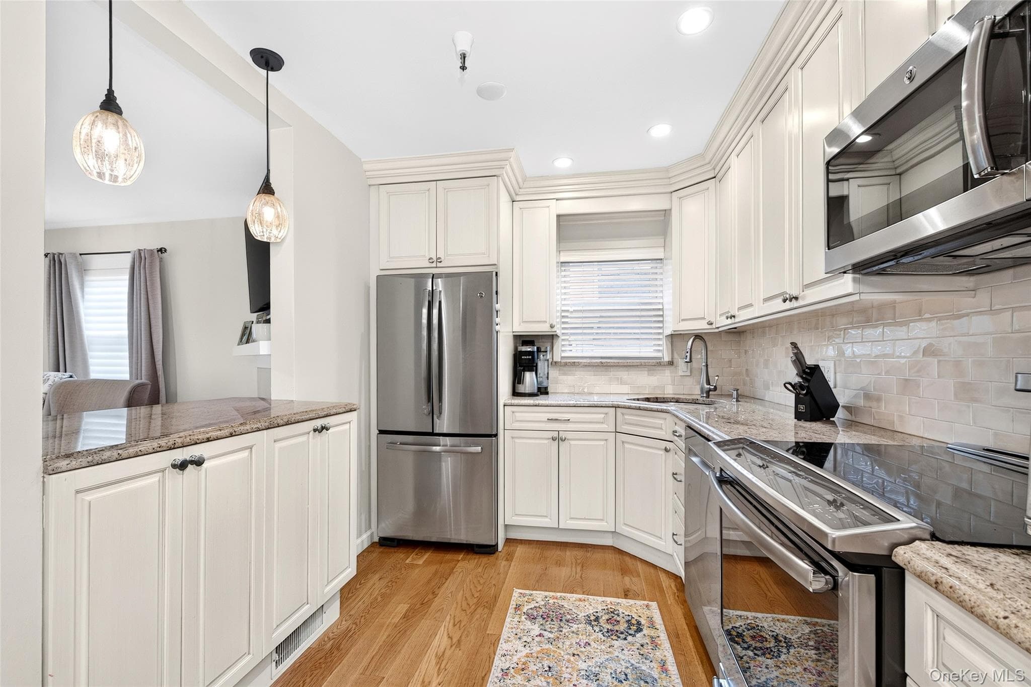 36 Greenridge Avenue Unit: 202, White Plains