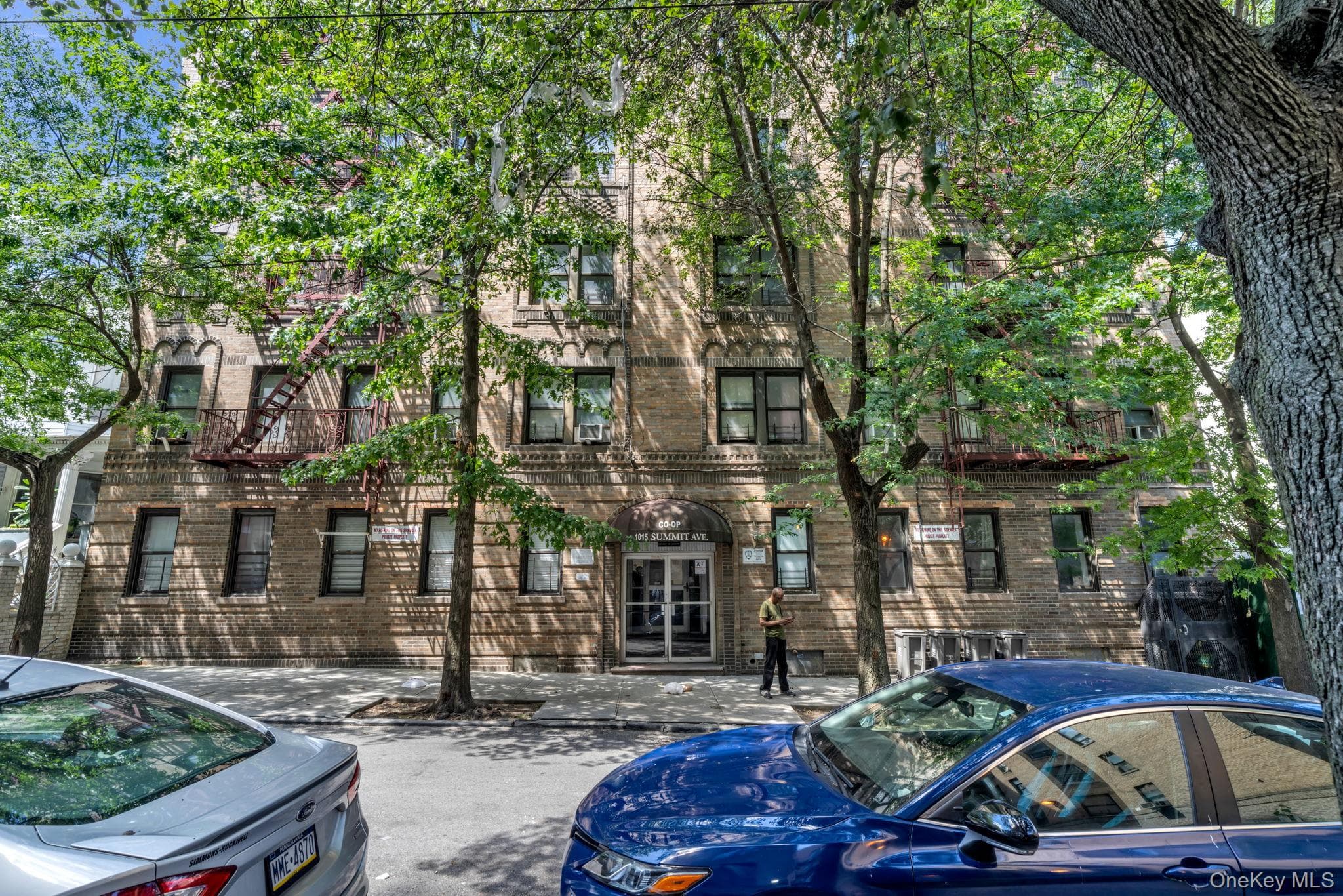 1015 Summit Avenue Unit: 2A, Bronx