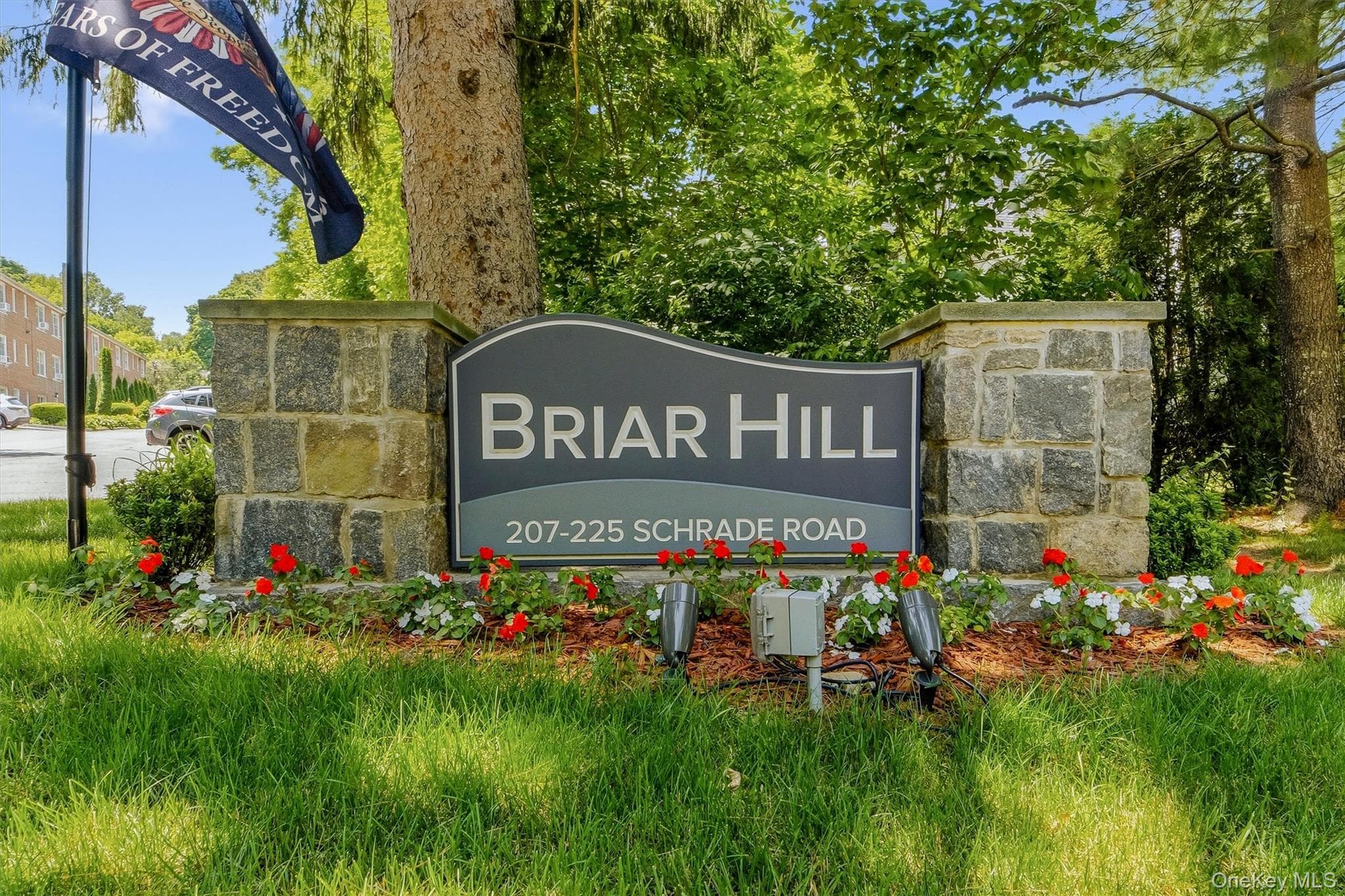 225 Schrade Road Unit: 1E, Briarcliff Manor