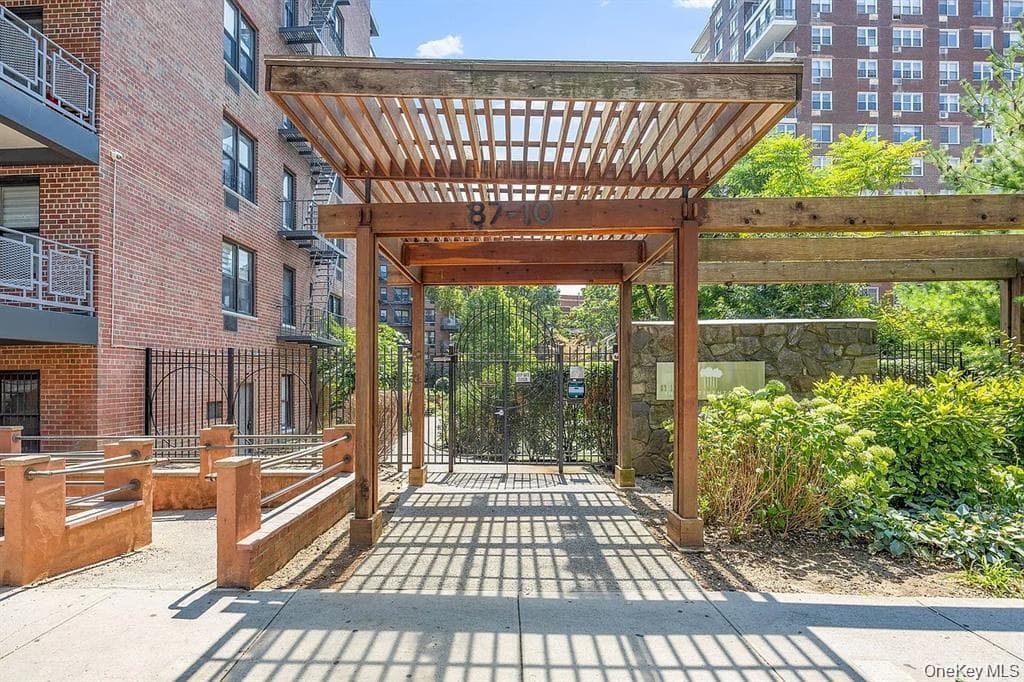 87-10 51 Avenue Unit: #1, Elmhurst