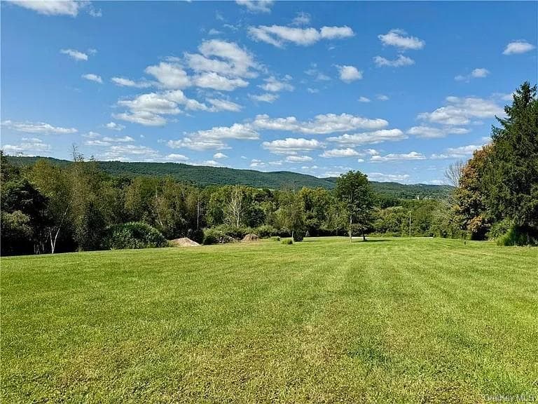 8 Yellow City Rd Rd, Amenia