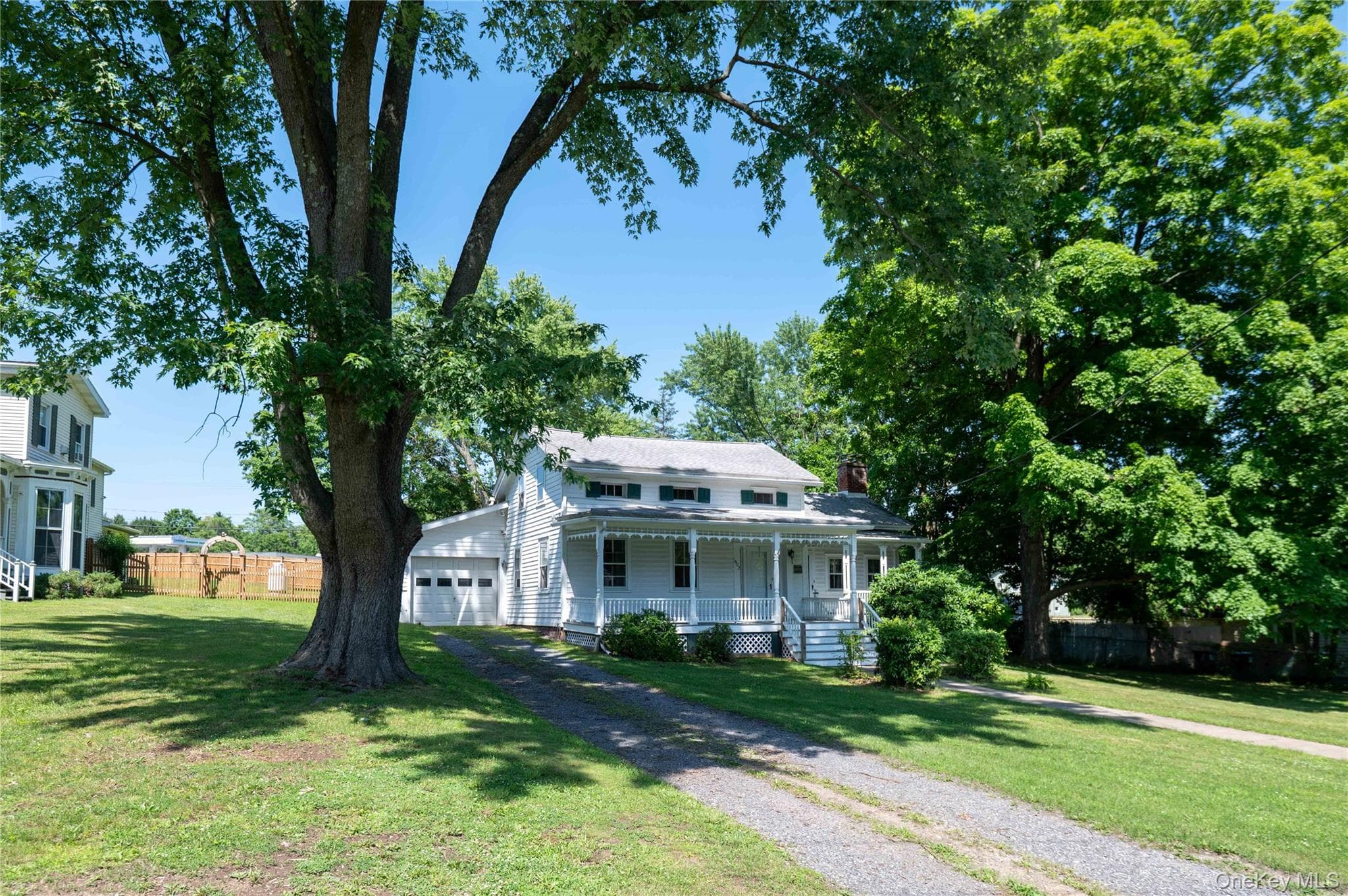 1402 Albany Avenue, Kinderhook