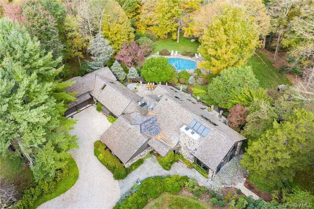 217 Trinity Pass, Pound Ridge