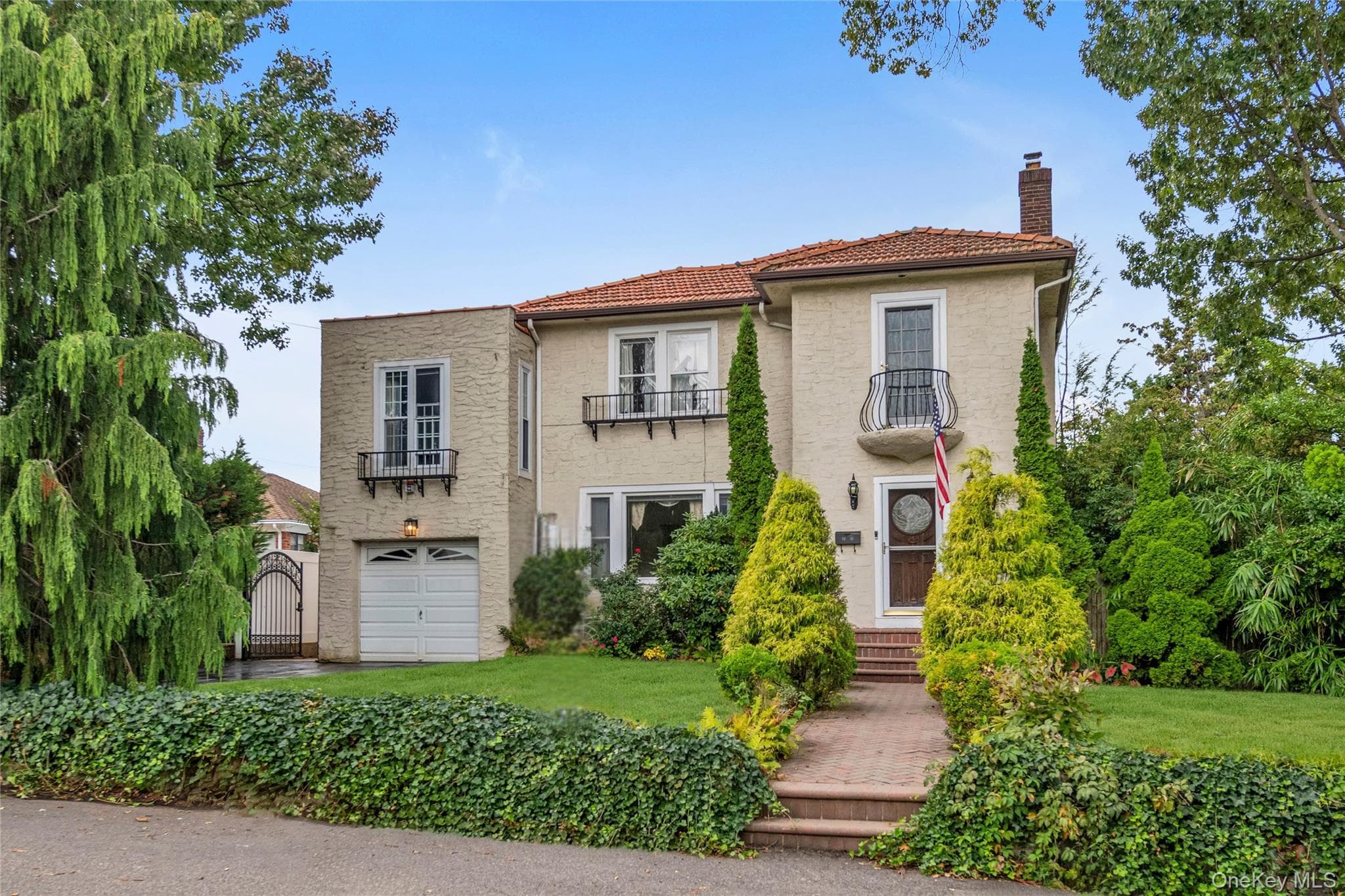 14-84 164th Street, Beechhurst