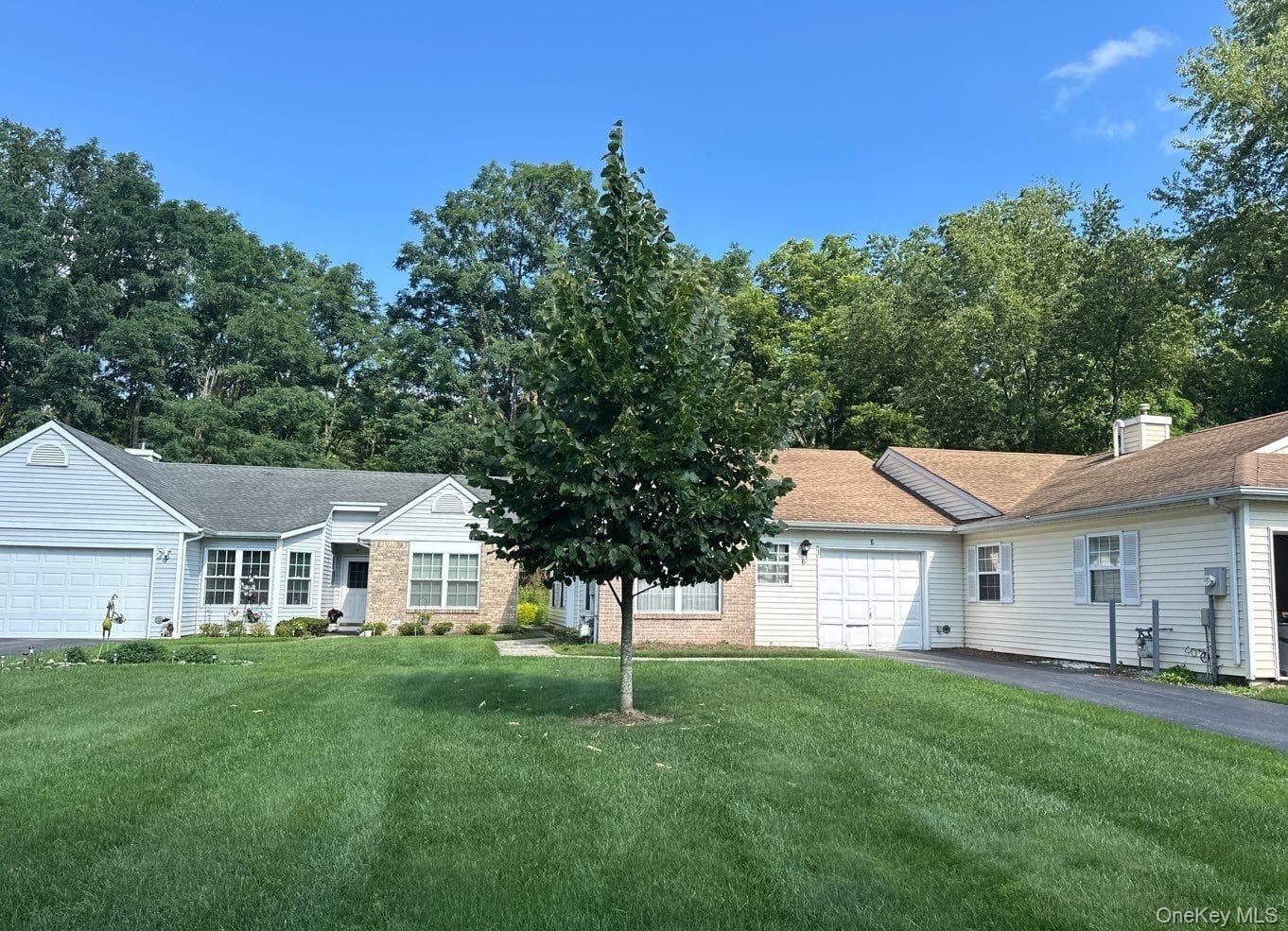 6 Chipmunk Trail, Coram