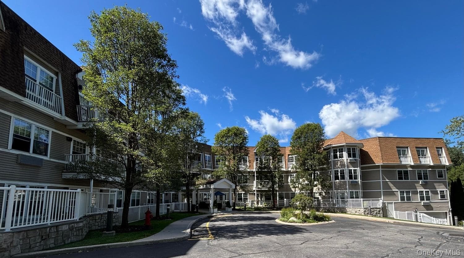 311 Sutton Drive Unit: 311, Mount Kisco
