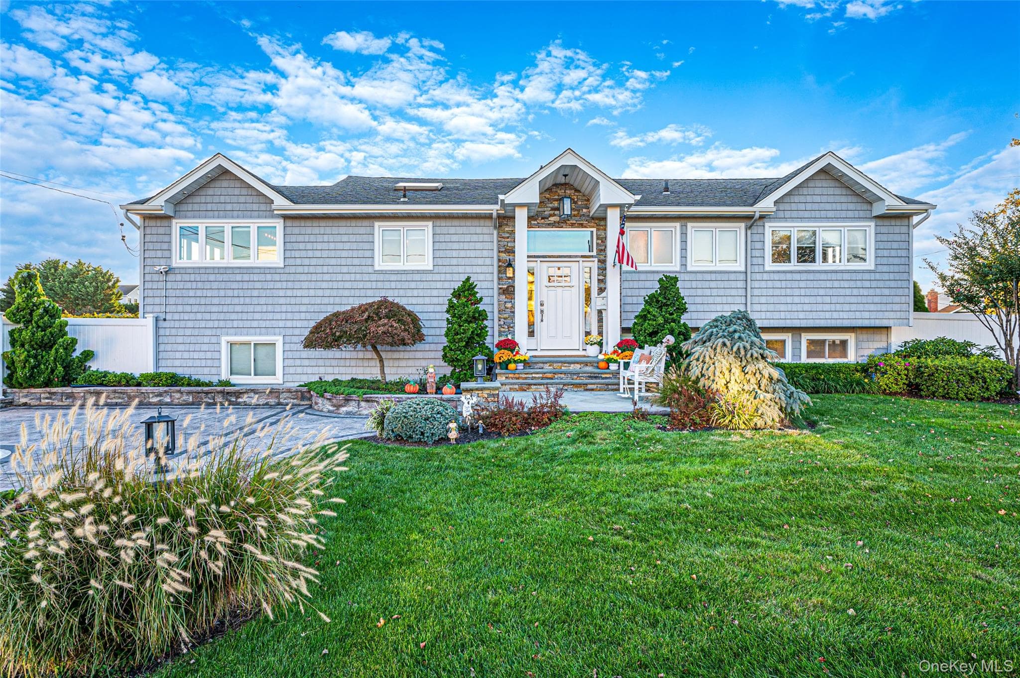 174 Secatogue Lane, West Islip