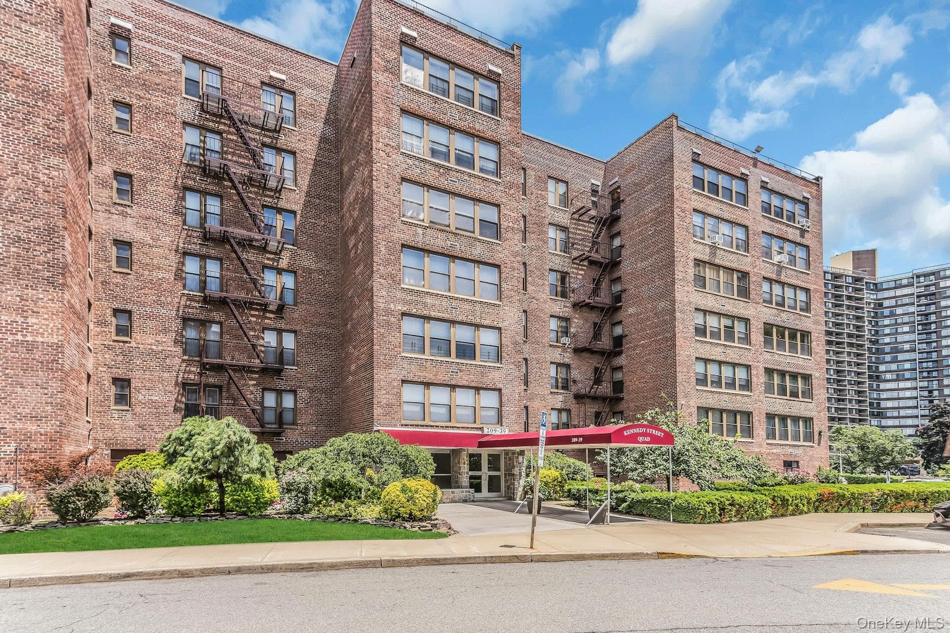 209-39 23rd Avenue Unit: 3F, Bayside