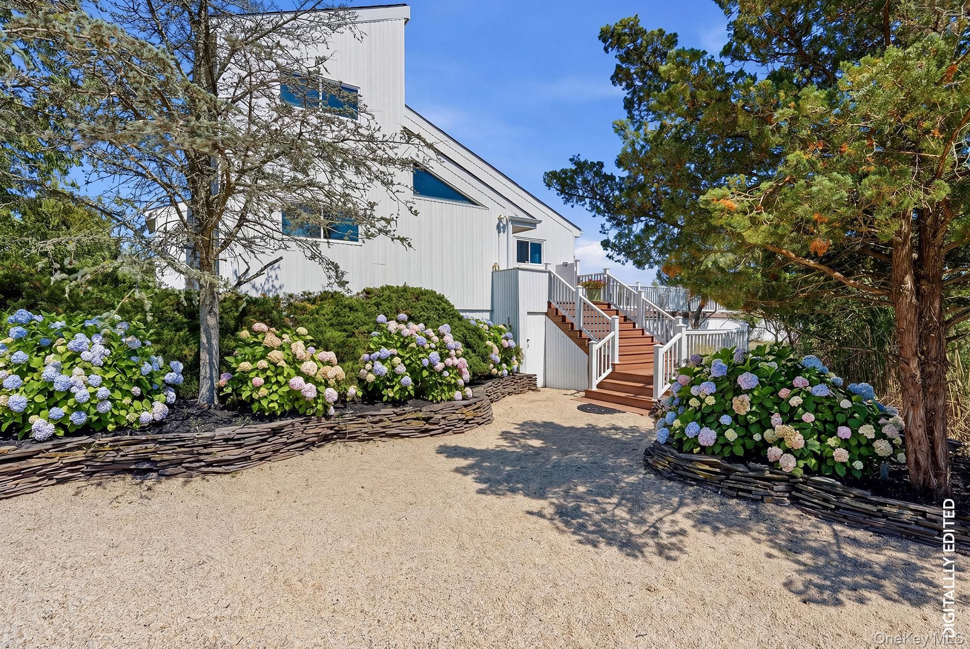 16 Meadow Lane, Westhampton Beach