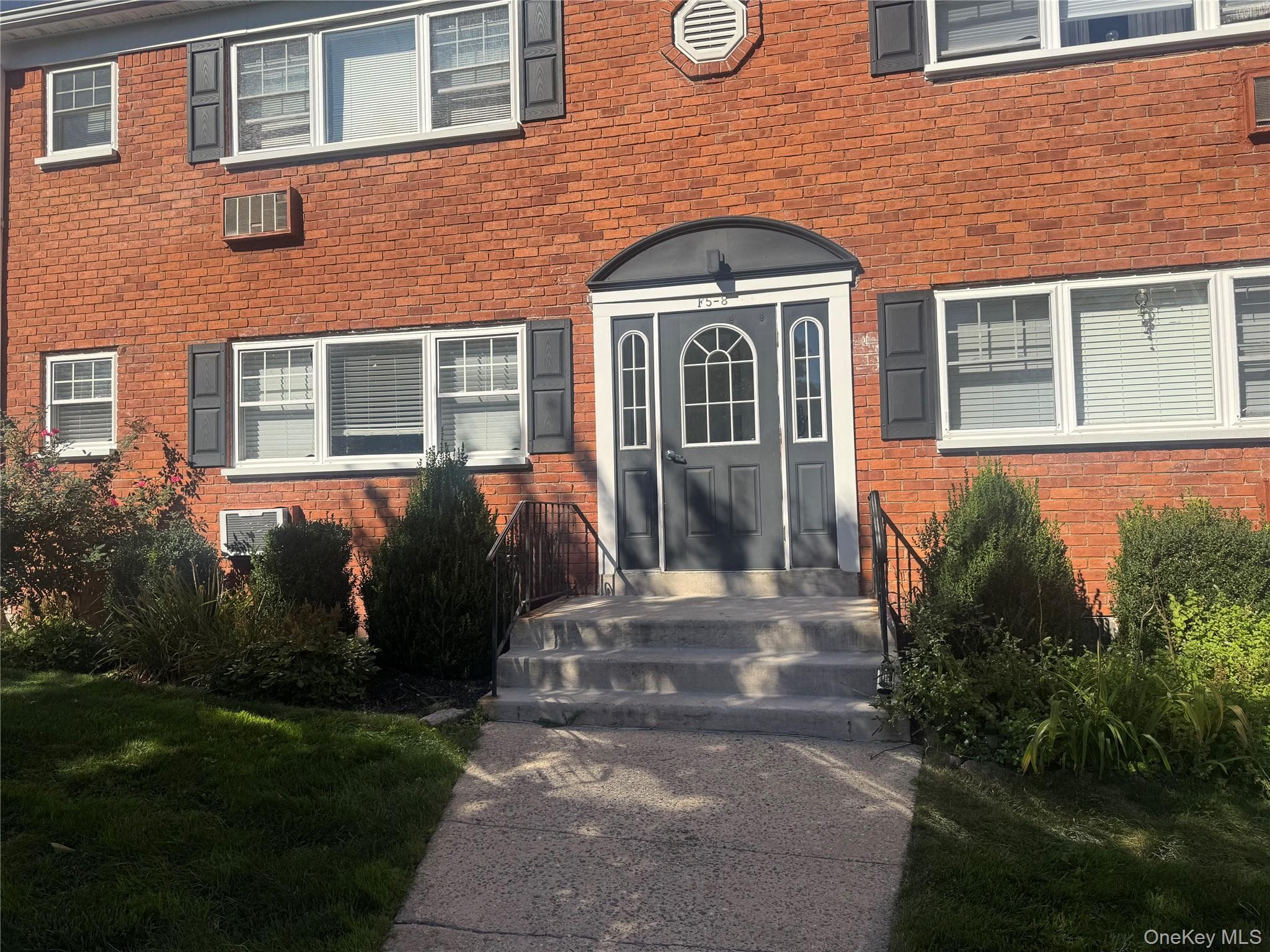 1879 Crompond Road Unit: F6, Peekskill