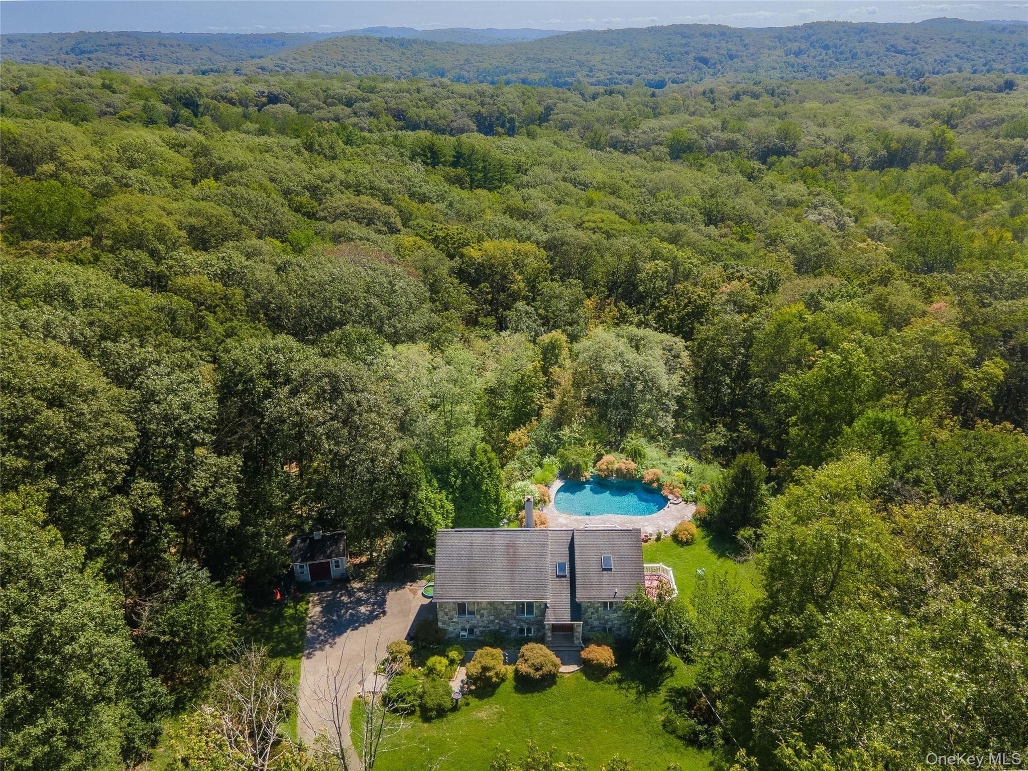 986 Cliff Avenue, Yorktown Heights