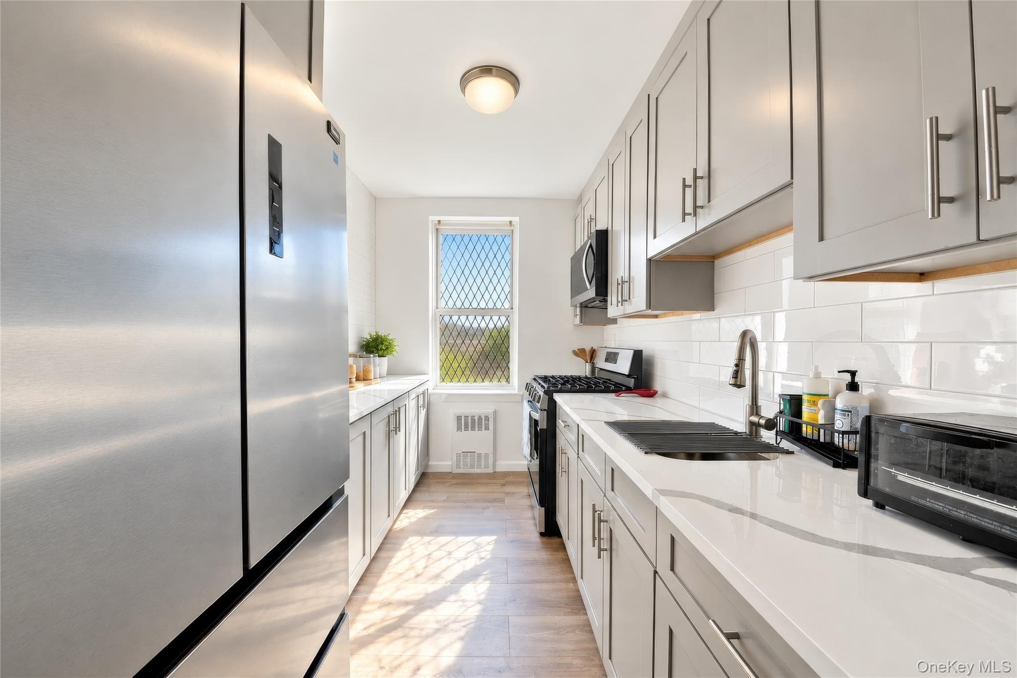 300 N Broadway Unit: 4M, Yonkers