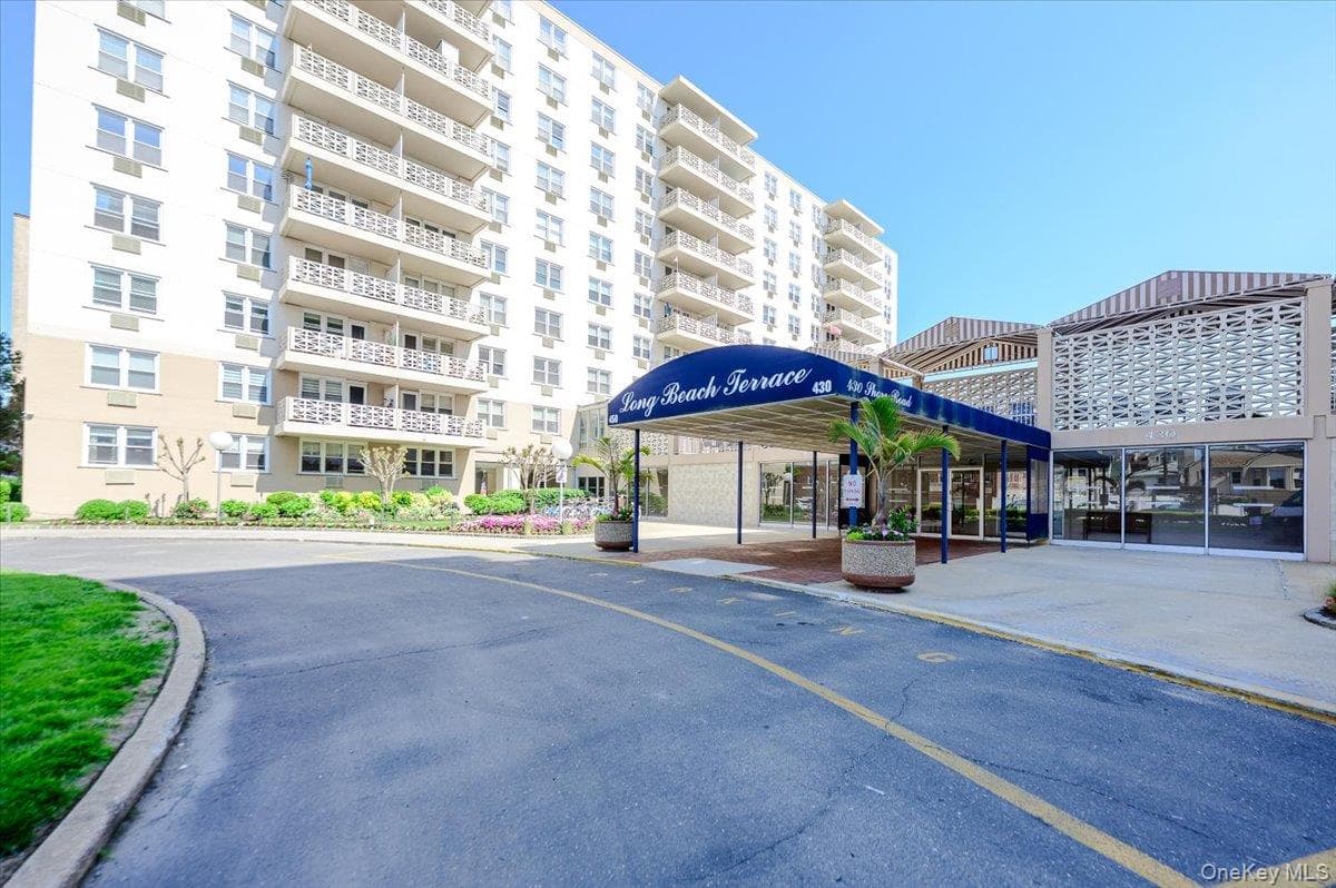 450 Shore RD Unit: 1A, Long Beach