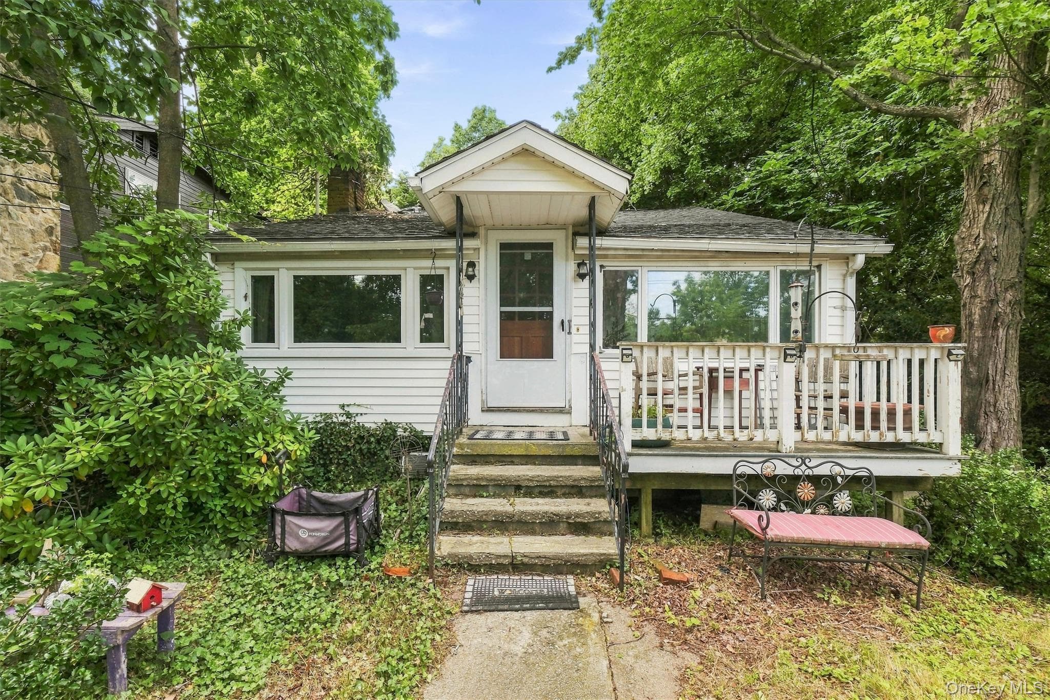 1555 Route 292, Holmes