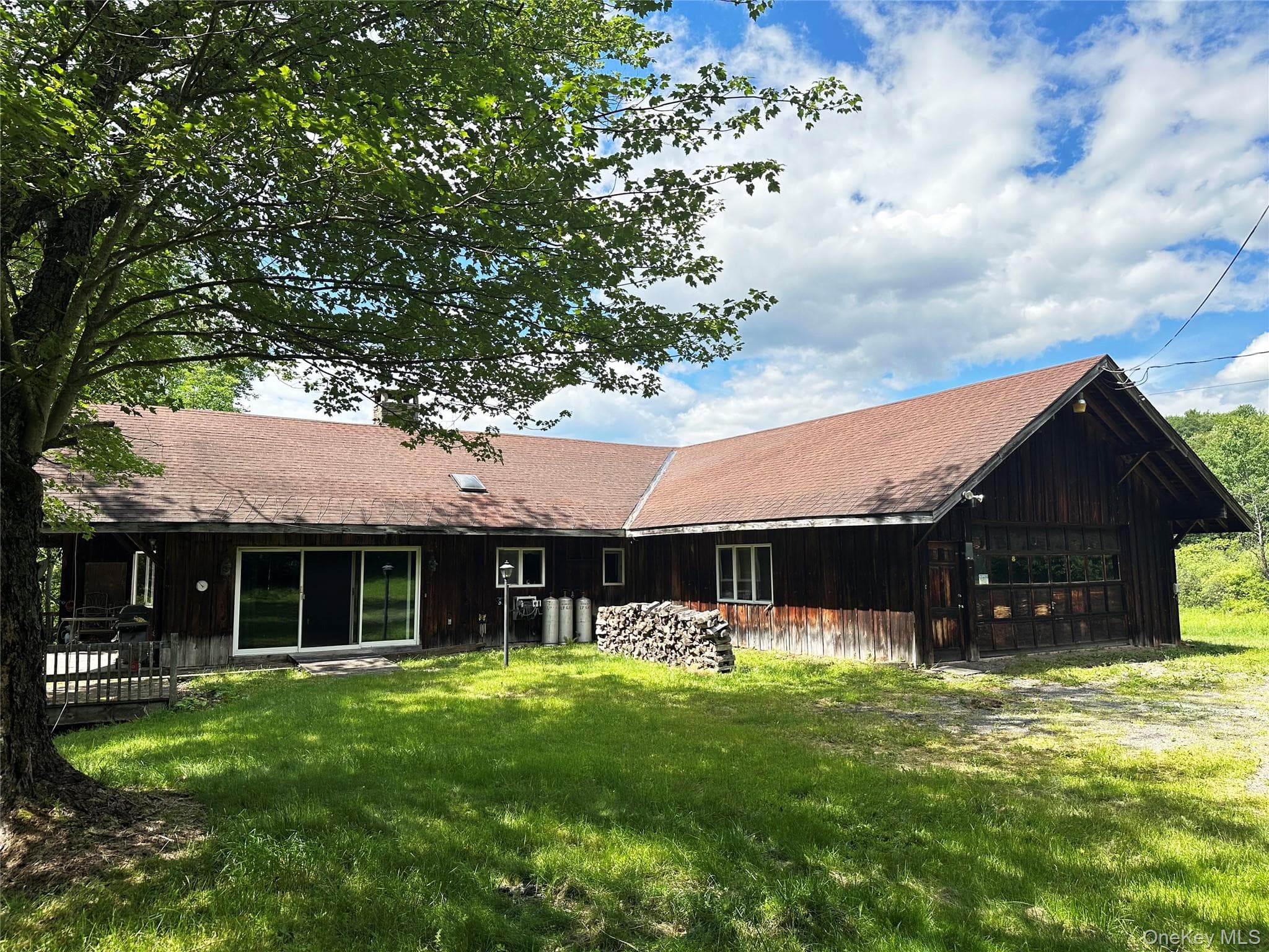 818 Methol Road, Roscoe