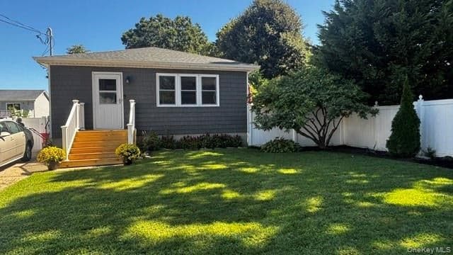 12 Chance Place, West Babylon