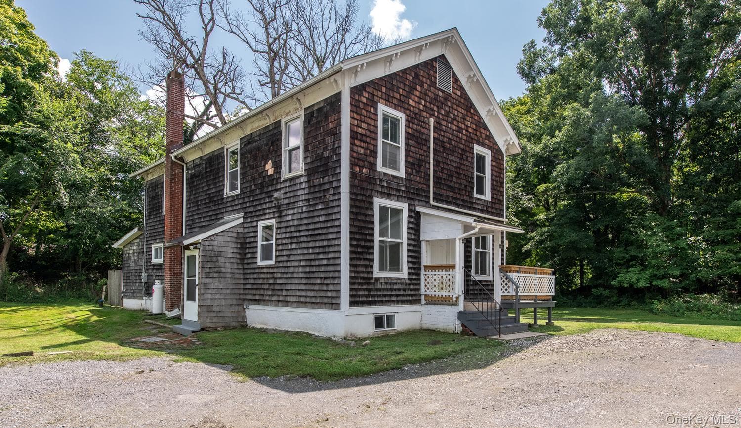 1498 Route 55, Lagrangeville