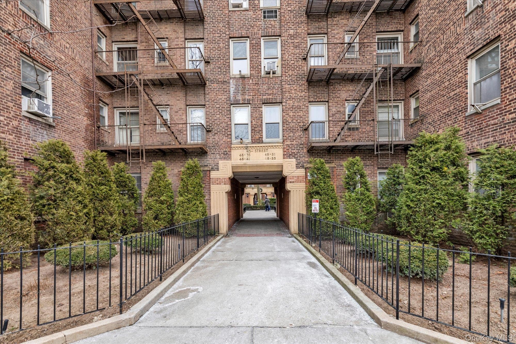 48-35 43 Street Unit: 4C, Woodside