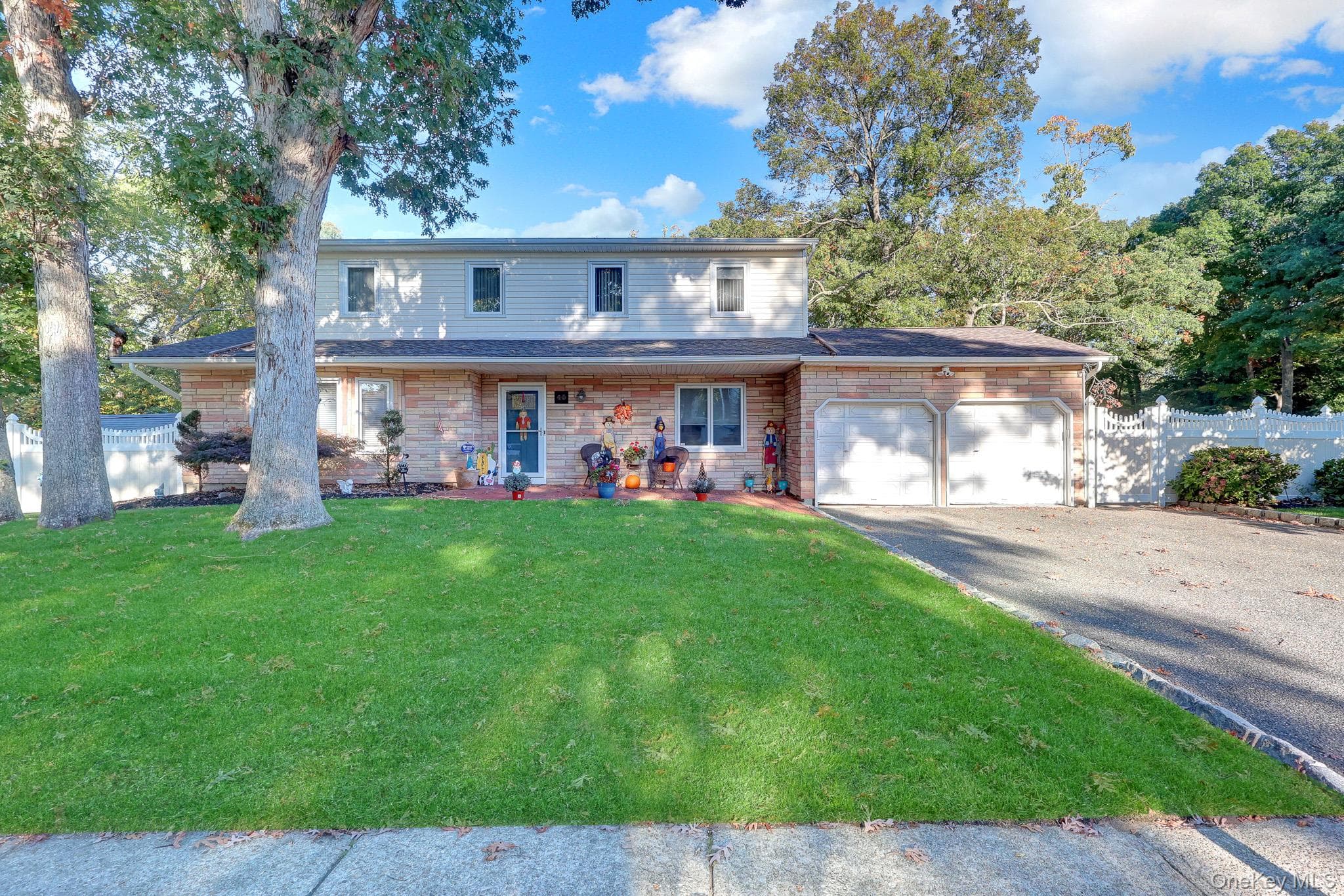 45 Birch Street, Lake Grove