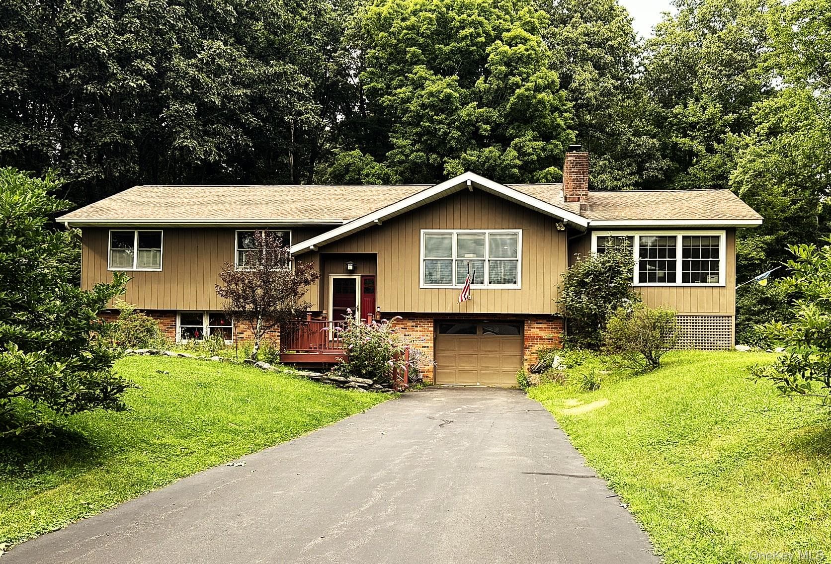 33 Twin Bridges Road, Copake