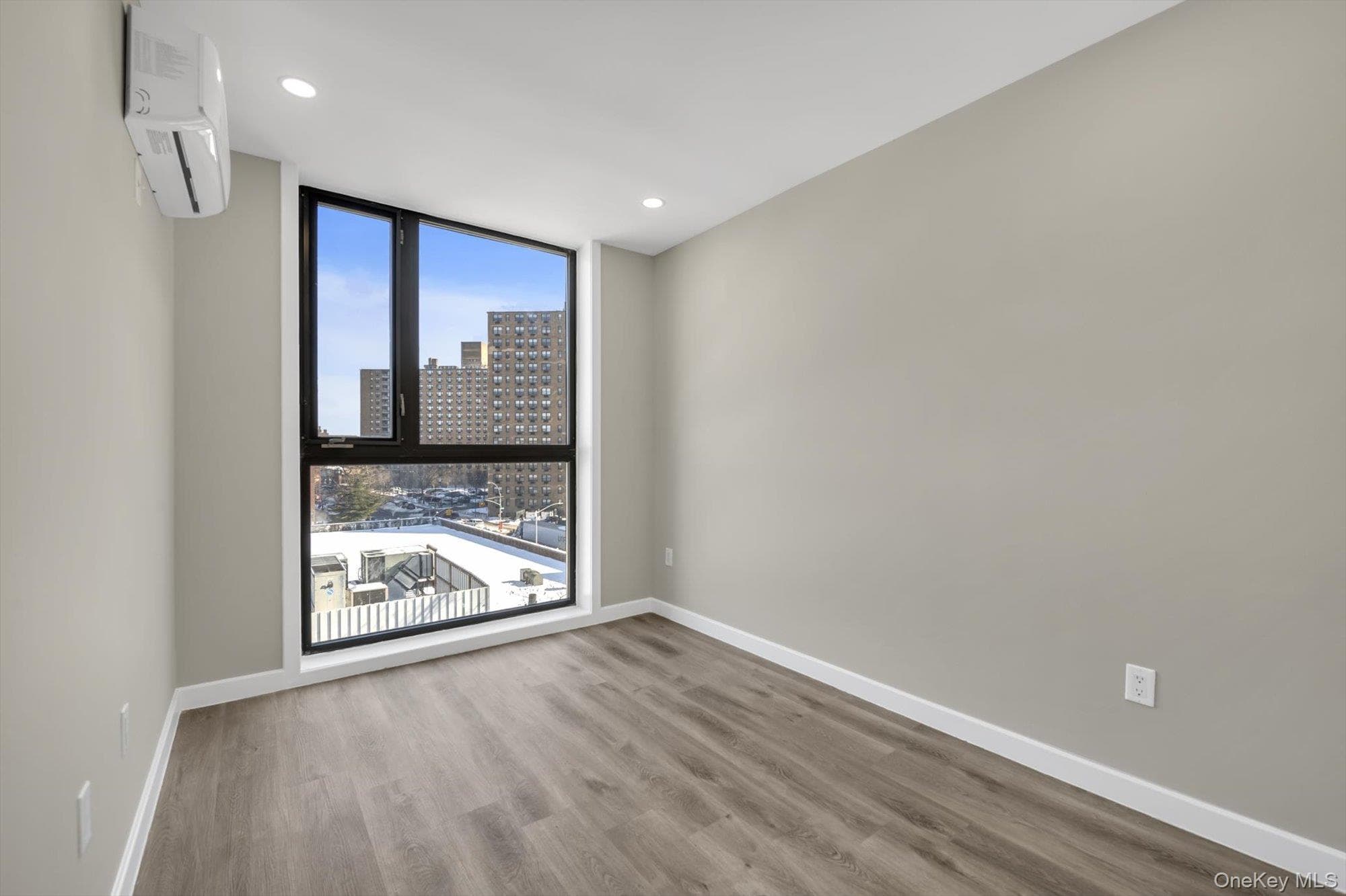 55-40 97 Place Pl Unit: 3A, Corona