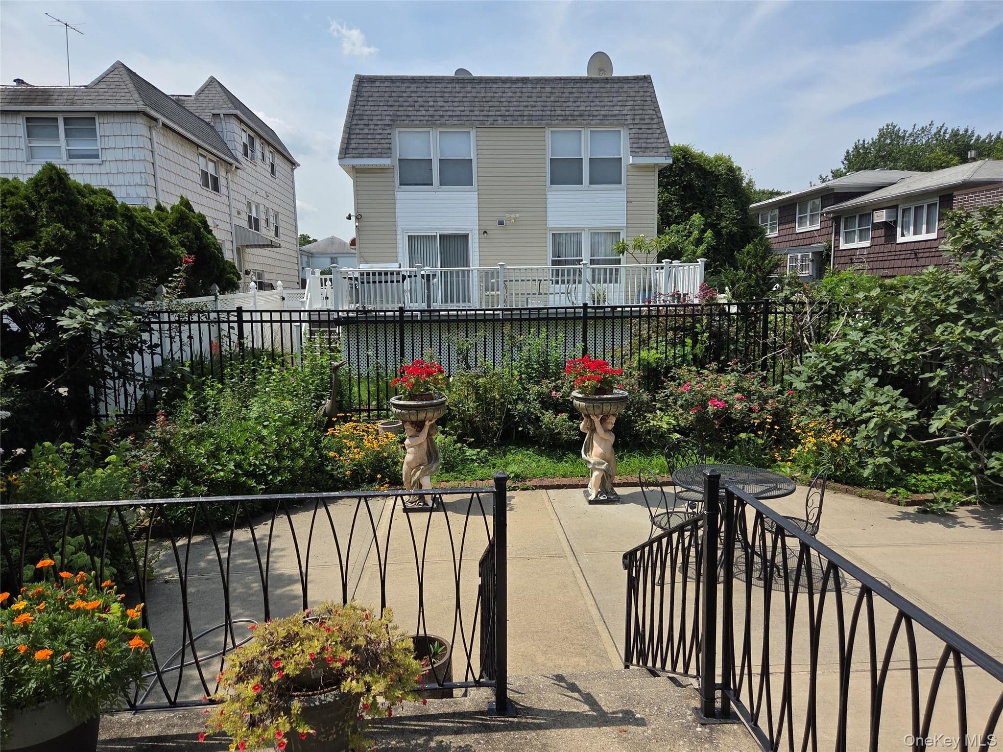 1516 215th Street, Bayside